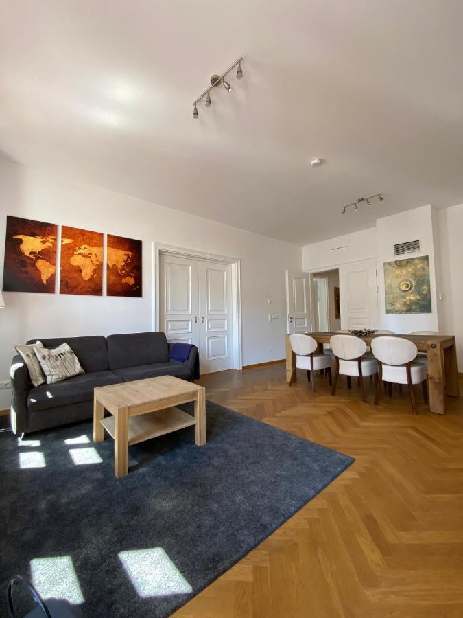 Grosszuegiges Apartment Mit Blick Zur Frauenkirche دريسدن المظهر الخارجي الصورة